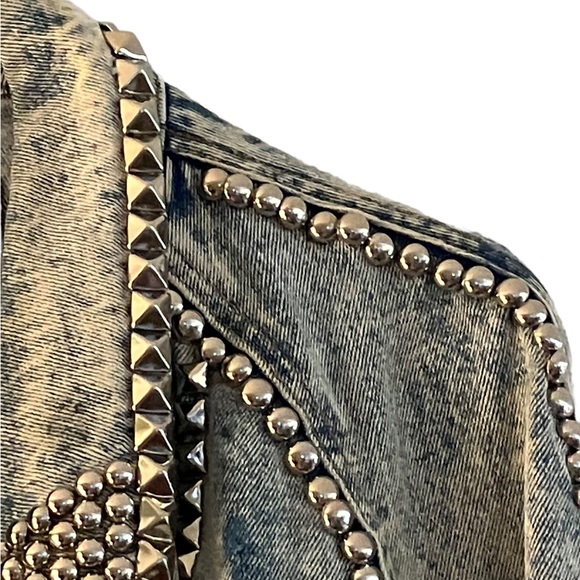 Women’s Studded Jean Jacket 1980s - Picture 4 of 13